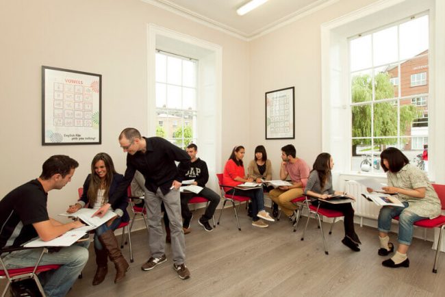 Como identificar uma escola de qualidade Como identificar uma escola de qualidade